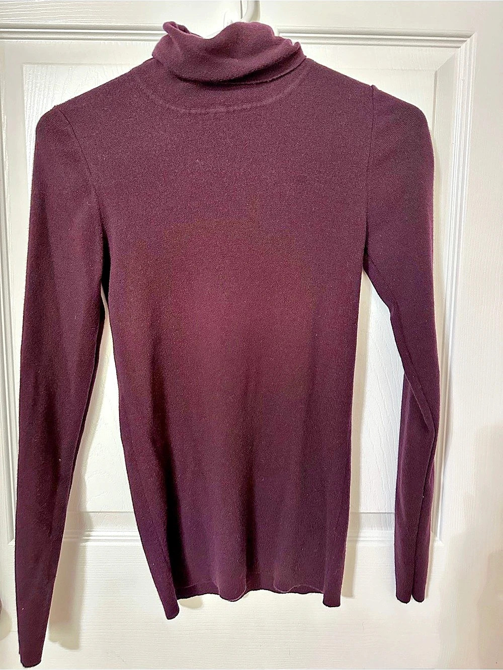 odeeh Wool Turtleneck in dark Purple Size 38